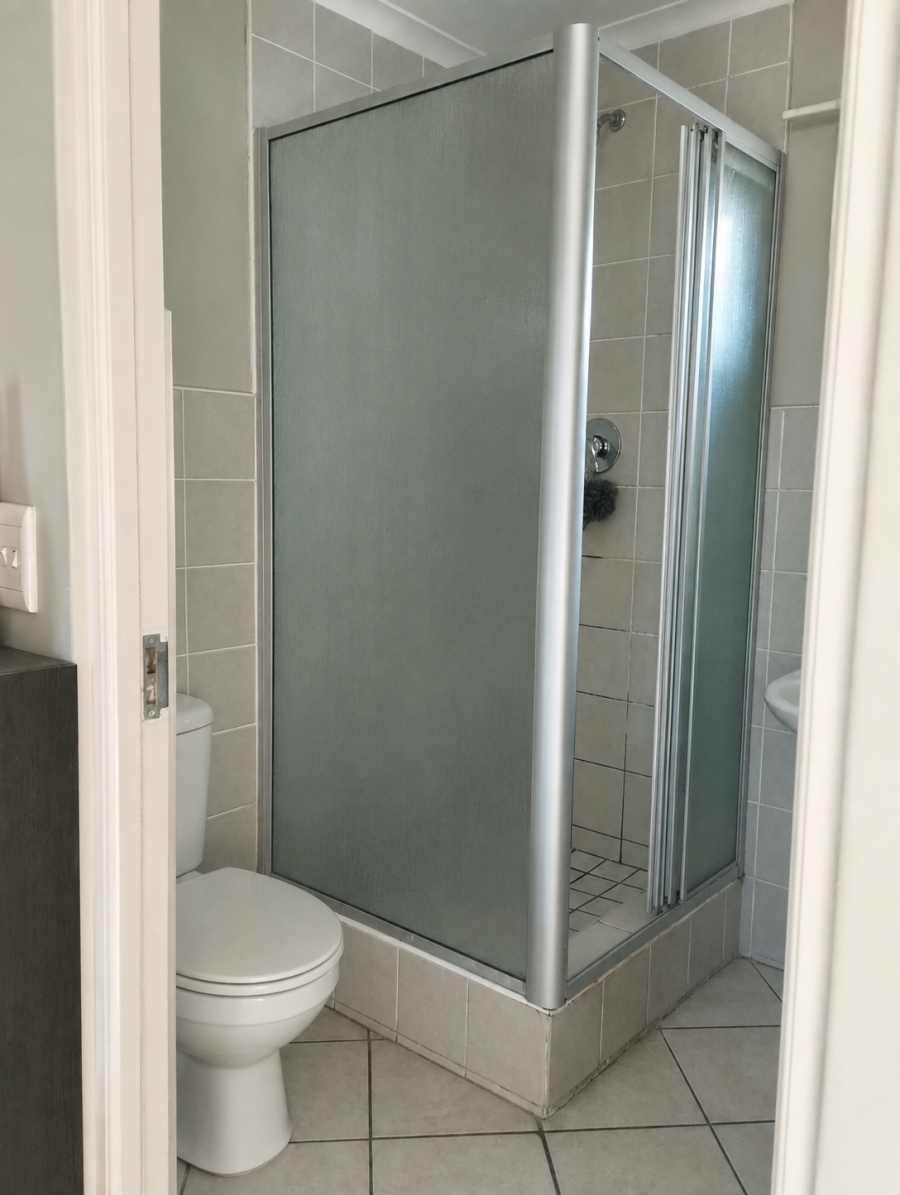 1 Bedroom Property for Sale in Strand Central Western Cape